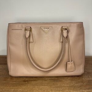 Prada Galleria Medium